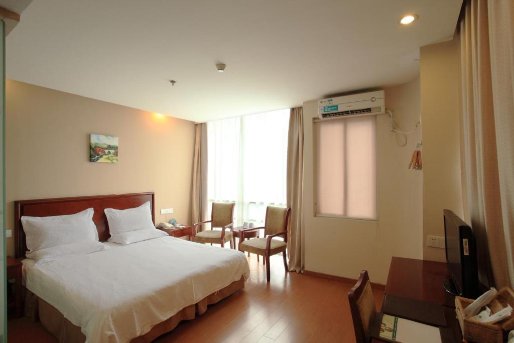 Greentree Inn Shanghai Dongming Road Subway Station Express Hotel Room photo