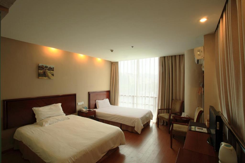 Greentree Inn Shanghai Dongming Road Subway Station Express Hotel Room photo